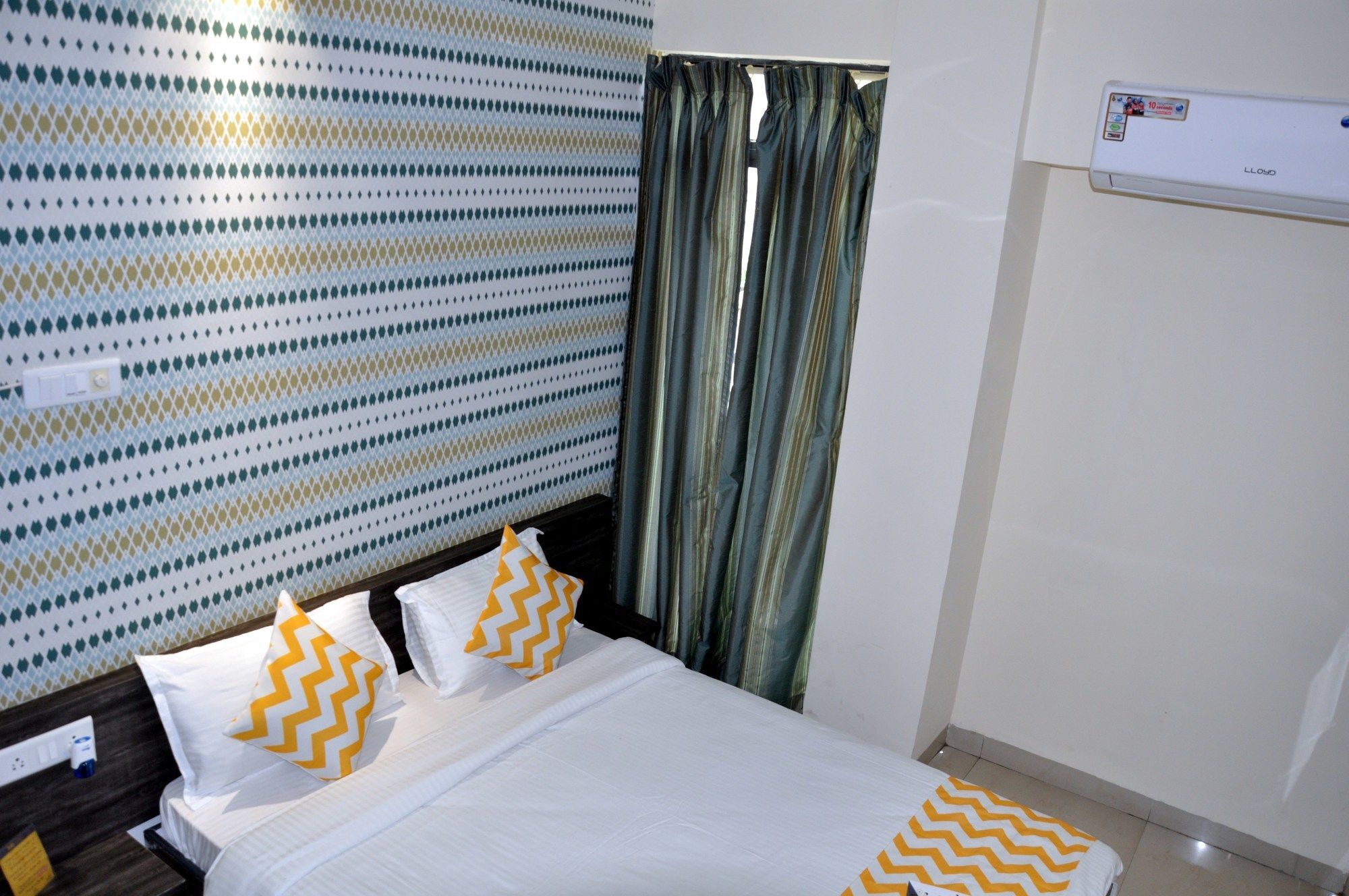 פונה Fabhotel Magnus Calypso Viman Nagar מראה חיצוני תמונה